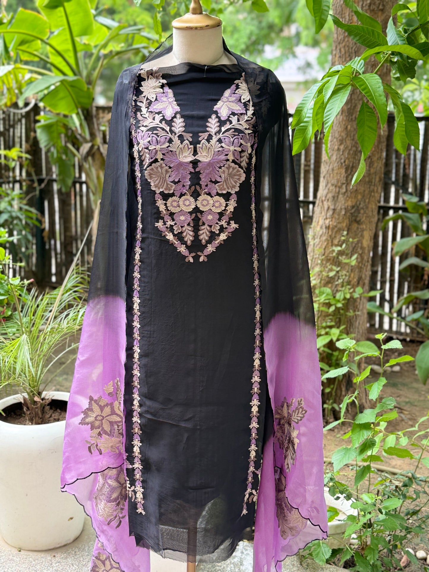 Pure Organja Thread Embroidery U00008
